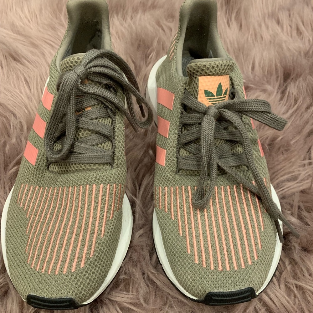 Adidas tennis shoes